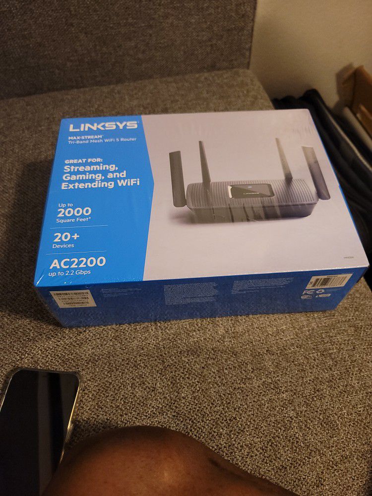 Linksys Max Stream Tri-Band WIFI 5 Router AC2200 up to AC2200 