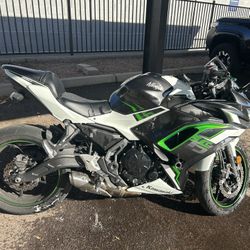 Kawasaki Ninja 650
