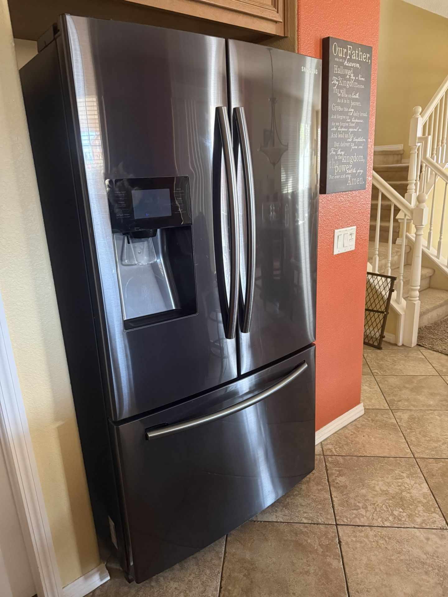 Black Stainless Steel Samsung 25” Cubic