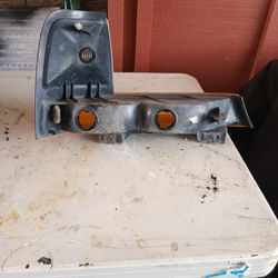 98 Ford Ranger Driver Side Park And Signal Light $30.00