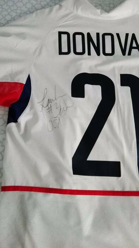 USA jersey: Landon Donovan signature
