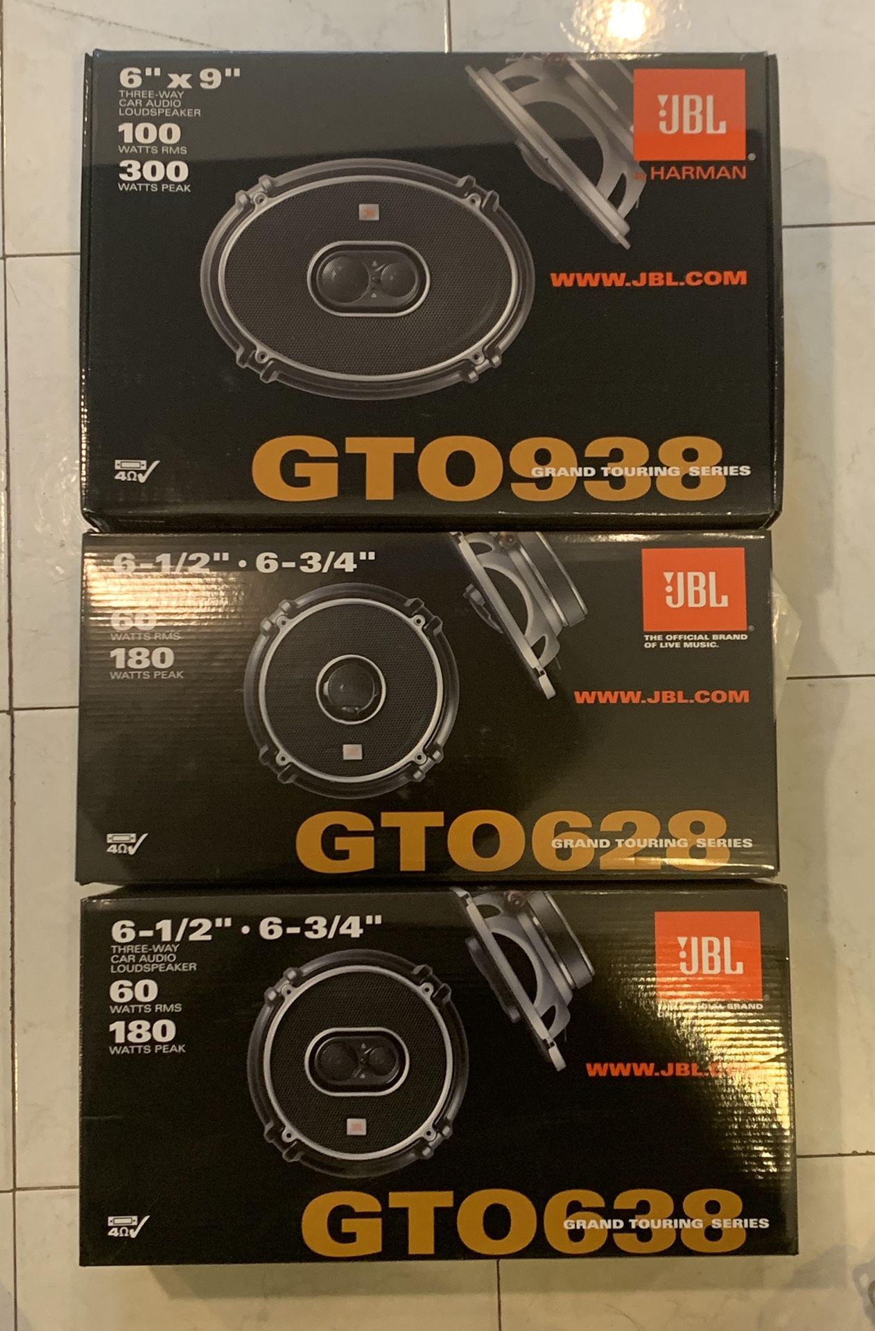 BRAND NEW, NEVER BEEN USED JBL SPEAKERS