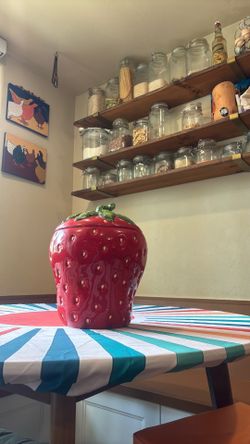 Cookie Jar Strawberry