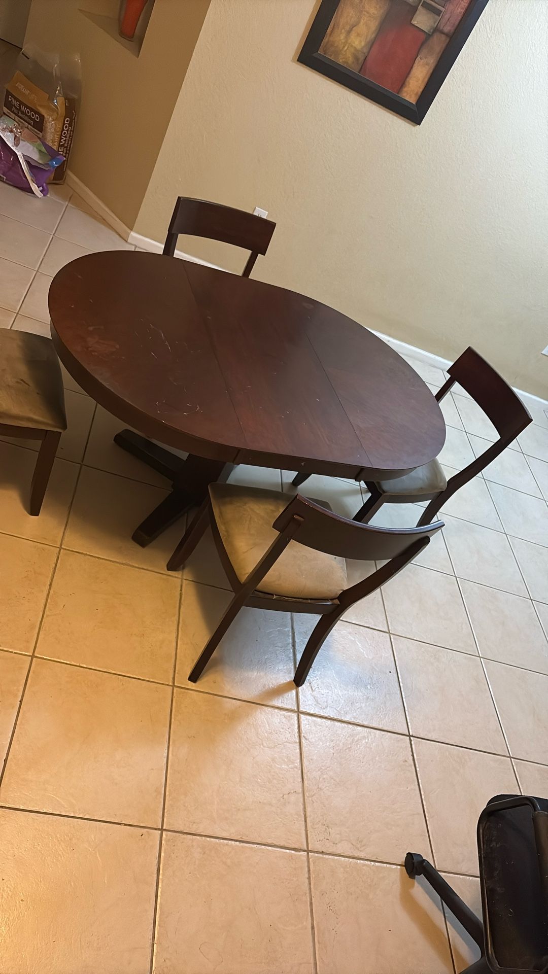 Free Table With 4 Chairs