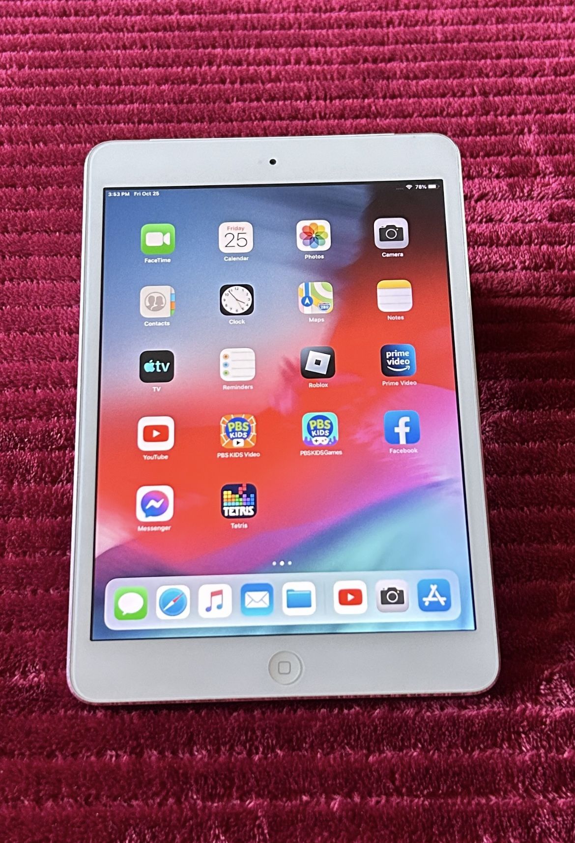 Apple iPad Mini A1490 Dual-Core 7.9” in excellent condition. $50