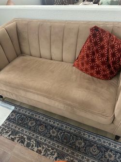 Love seat