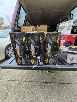 BRAND NEW WET TILE SAW