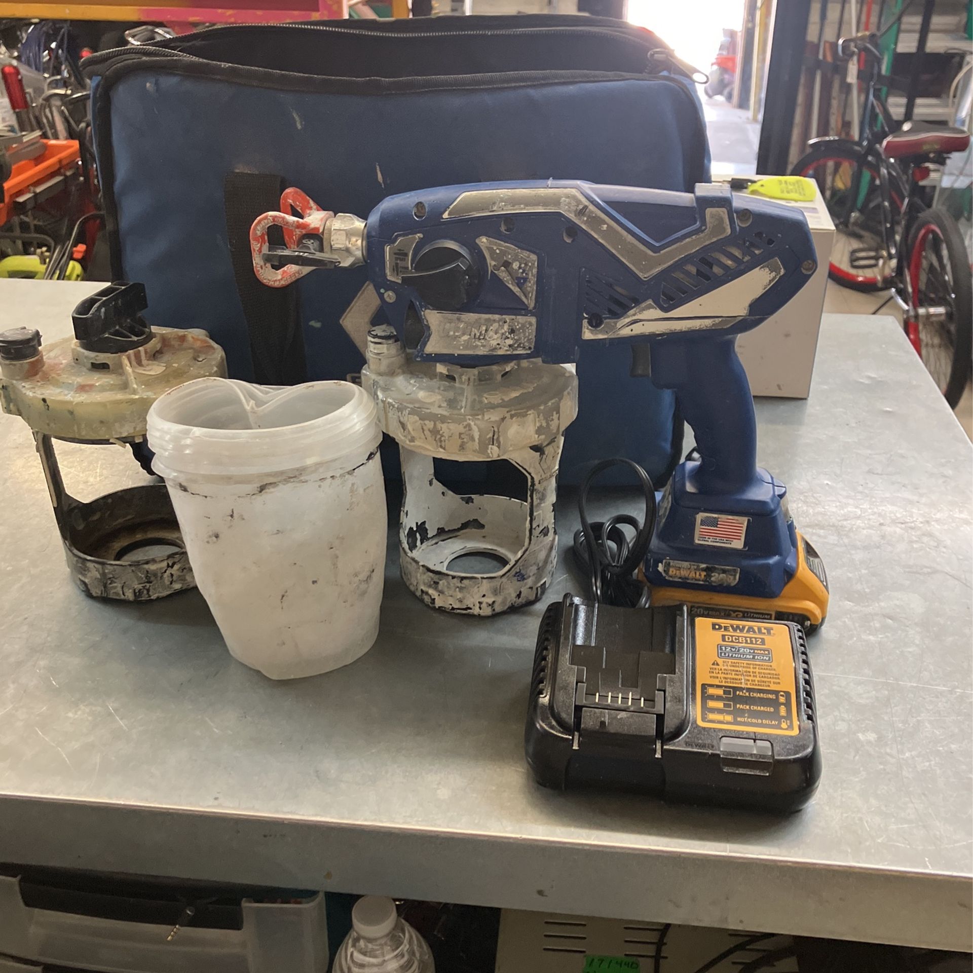 Graco 17N164 20v Cordless Handheld Airless Paint Sprayer