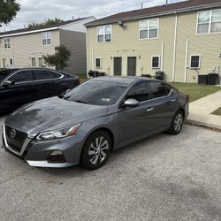 2020 Nissan Altima