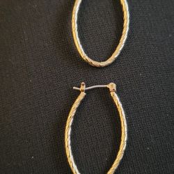 New Condition Large Gold Tone Oval Shaped Twist Earrings! 