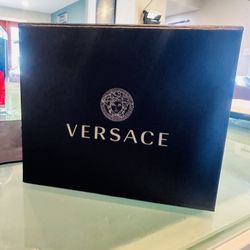 *Authentic* Versace Women’s belt 