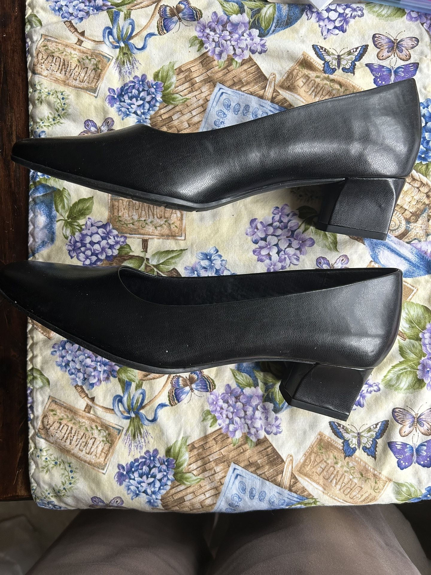 NEW! Women’s Shoes