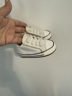 Infant crib white converse 