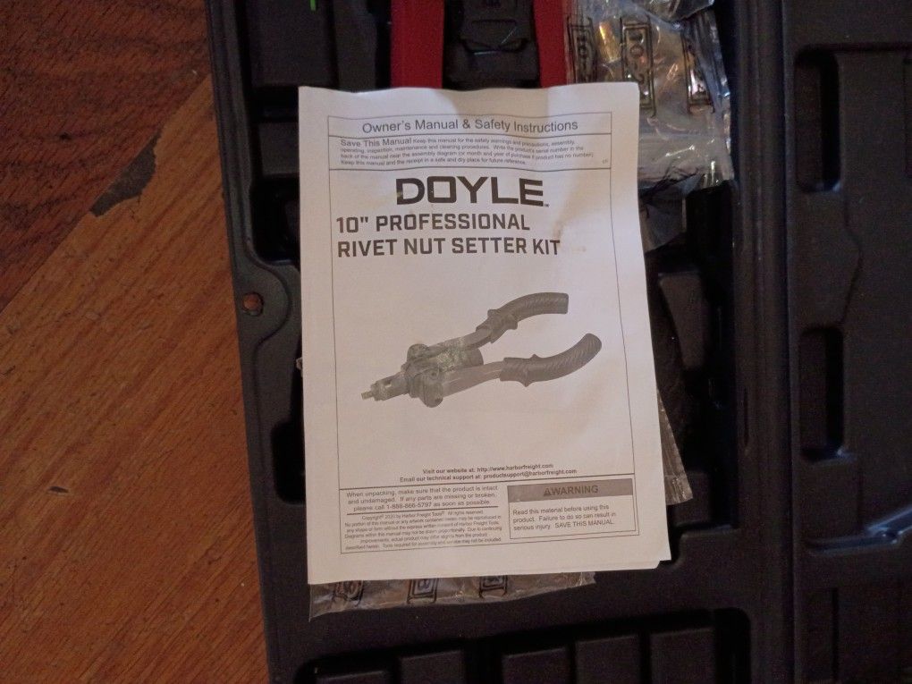 DOYLE (Rivet Nut) 10"