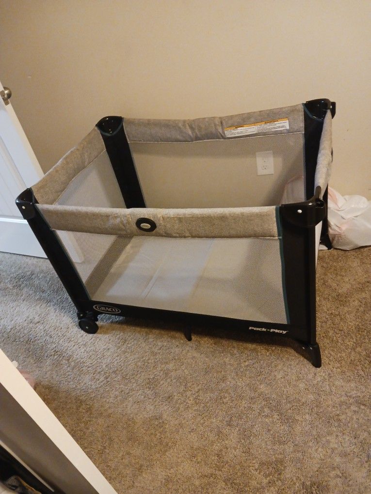 Pack  Play Crib 