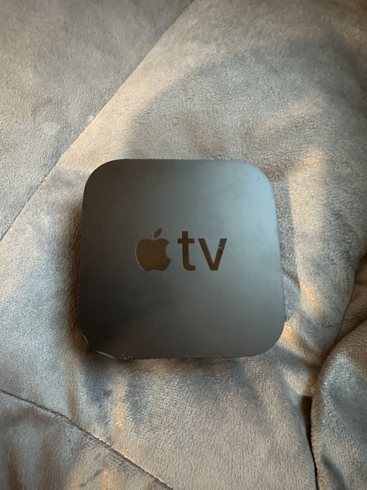 Apple TV 32GB 4K HD Model# A1842 MQD22LL/A, 1st Gen NEW (No Box/cords/remote)