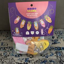 BRAND NEW CREATE YOUR OWN FELT GARLAND KIT 