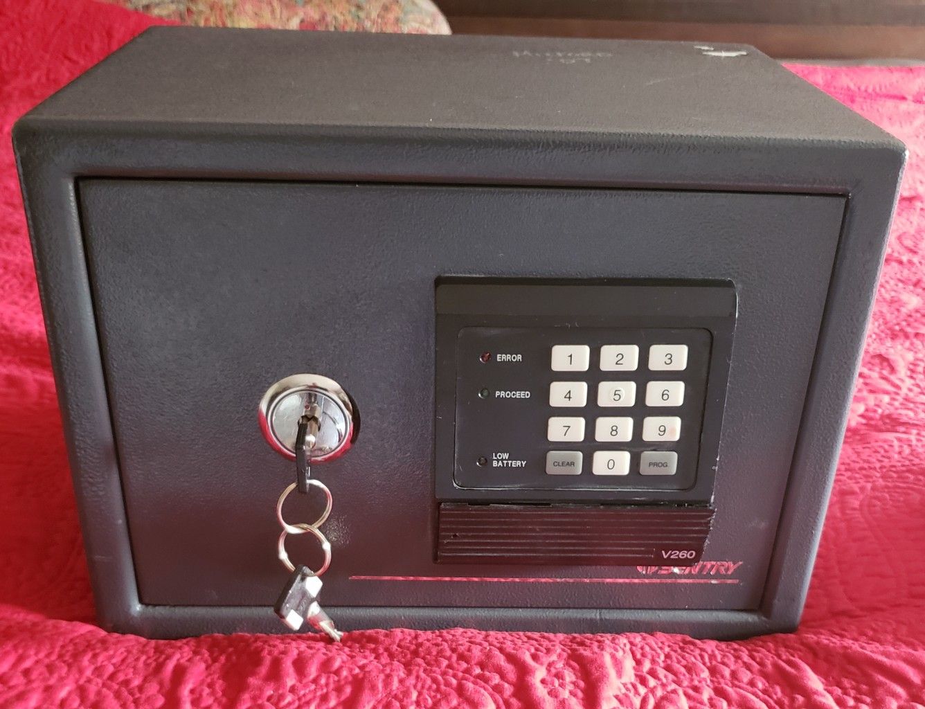 Sentry Safe V260 Key and 5-Digit Combo Safe