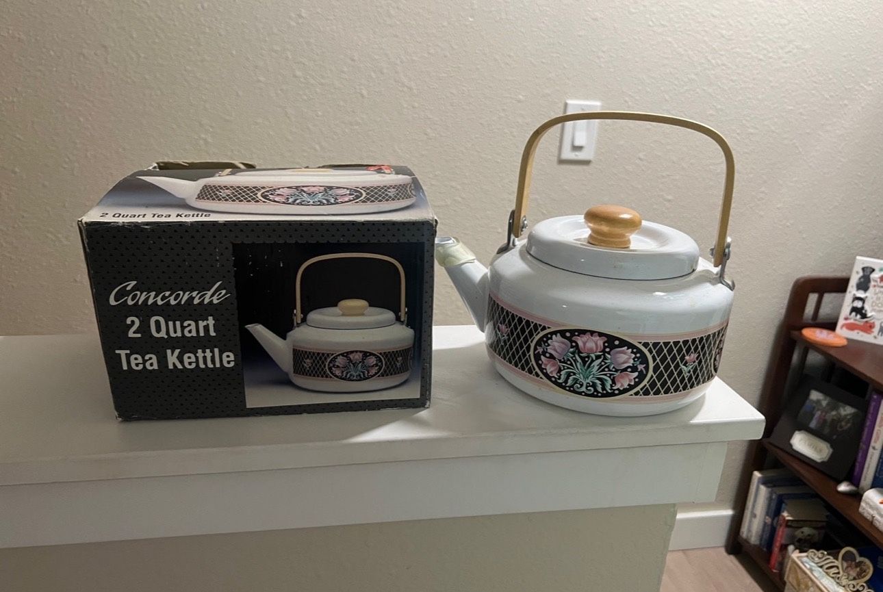 Vintage 1990 2 Qt Tea Kettle