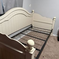Twin Size Daybed Frame