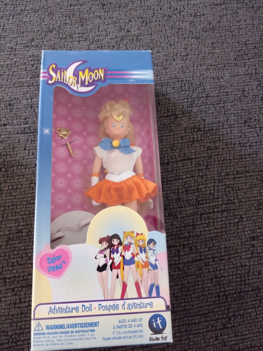 2001  Sailor Venus From Sailor Moon Doll Irwin Toys