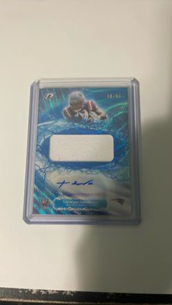 Topps 2025 Resurgence TreVeyon Henderson Patriots Radial RRA-TH Auto #56/99