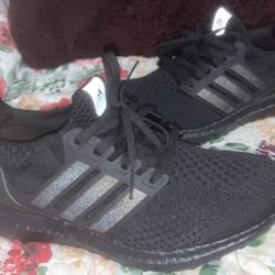 Adidas Size 7.5 Women