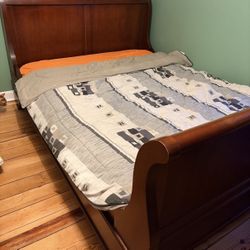 Mahogany Real Wood Queen Sleigh Bed