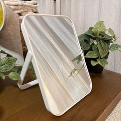 Mirror Build in Stand 