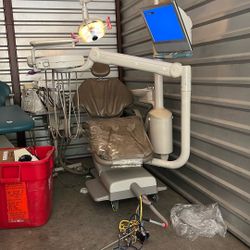 Dental Adec 511  Chair 532 Unit Light