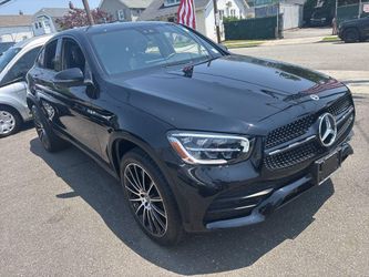 2023 Mercedes-Benz GLC 300