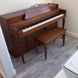 Free Piano