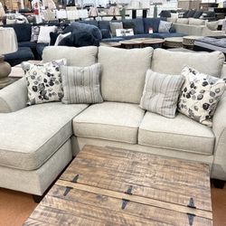 New 92” Sofa Chaise 🔥🔥 SPECIAL 