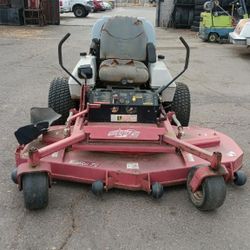 72” EXMARK  riding mower 31 horse power liquid cooled engine 2724 hours lazer xp 