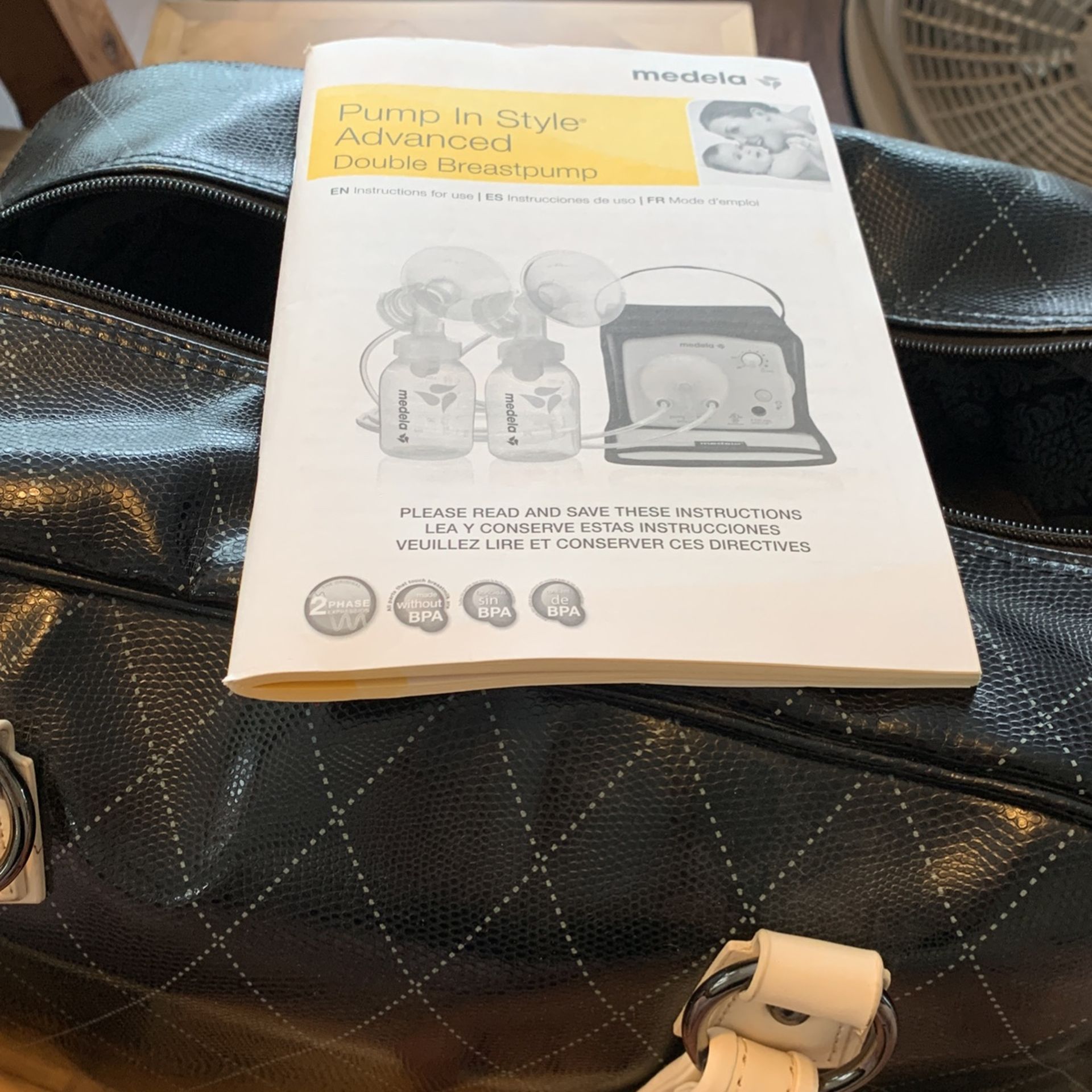 Medela Pump In Action With Bag