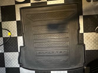 Ford Explorer cargo mat fits 2017