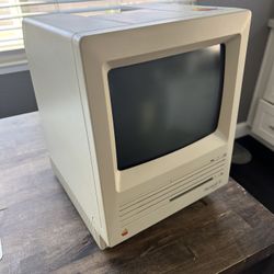 Apple Macintosh SE Computer 