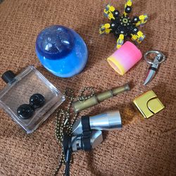 Bunch of Fidget toys