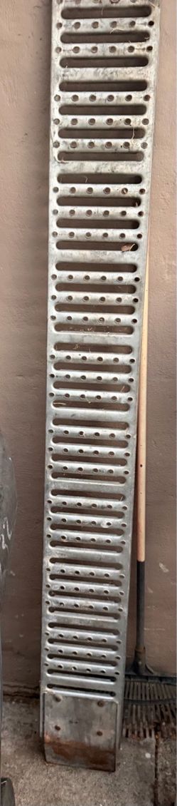 Metal Loading Ramp Traction Plate