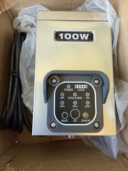 100W Outdoor Light Controller with Dusk-Dawn Sensor
