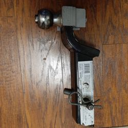 REESE BALL MOUNT AND TRAILER BALL
