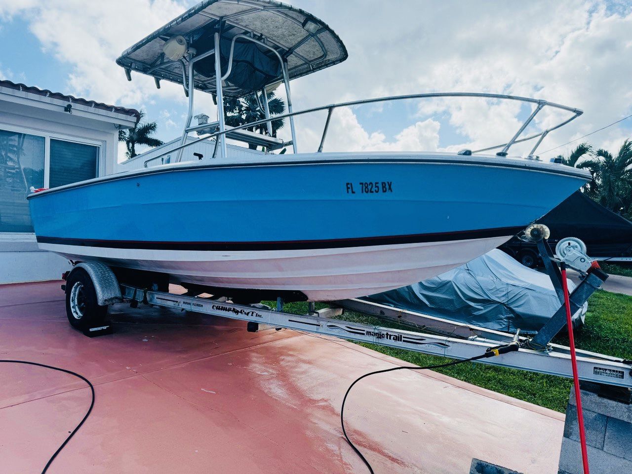 Sea ray T top 20 Feet + Trailer