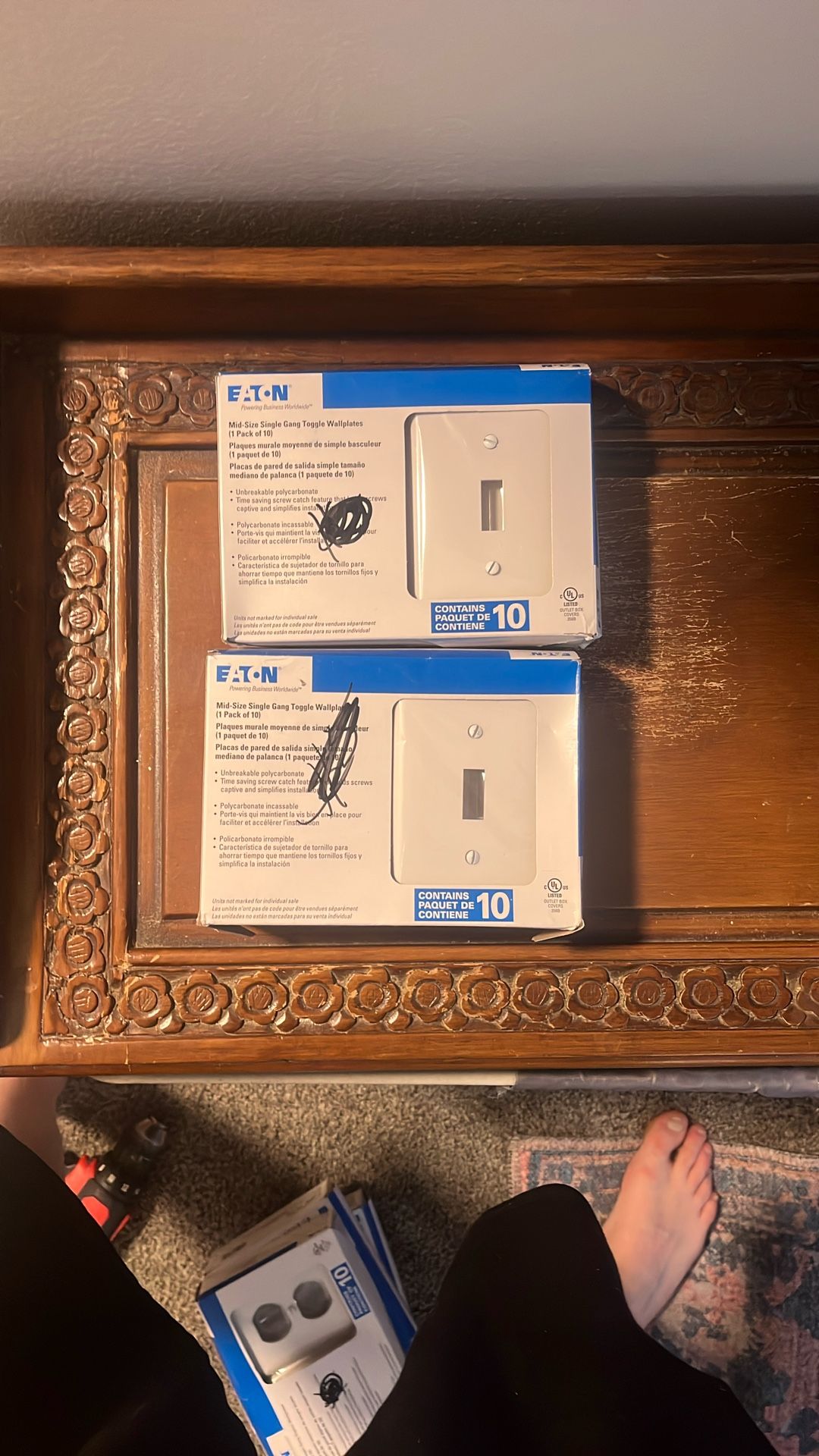 Eaton Mid- Size single Gang Toggle Wallplate