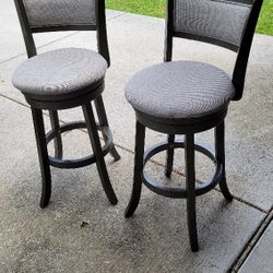 2 Swivel Barstools