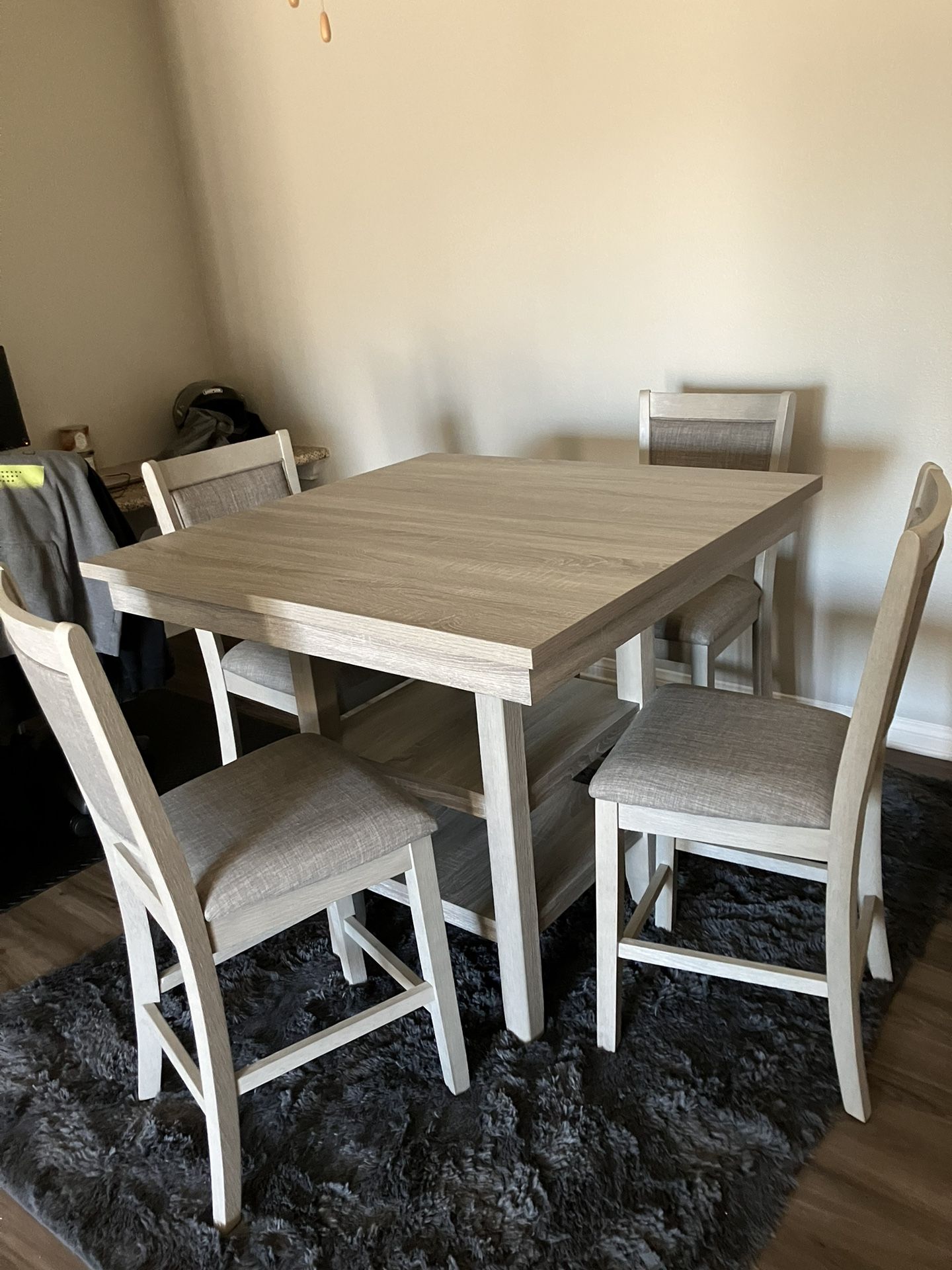 Dining Table Set