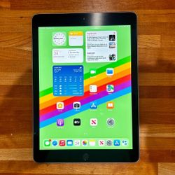 Apple iPad 6th gen 9.7” 32GB IOS17 Compatible Works Great!!