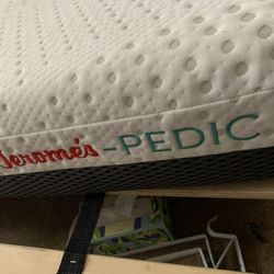 Queen Size Bed With Frame 