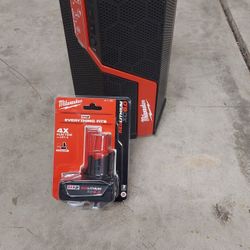 Milwaukee 2891-20 Wireless Jobsite Speaker
& M12 REDLITHIUM XC 6.0 12V 6.0Ah 