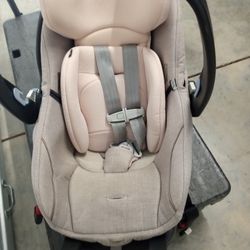 BABY CAT SEAT WITH BASE 