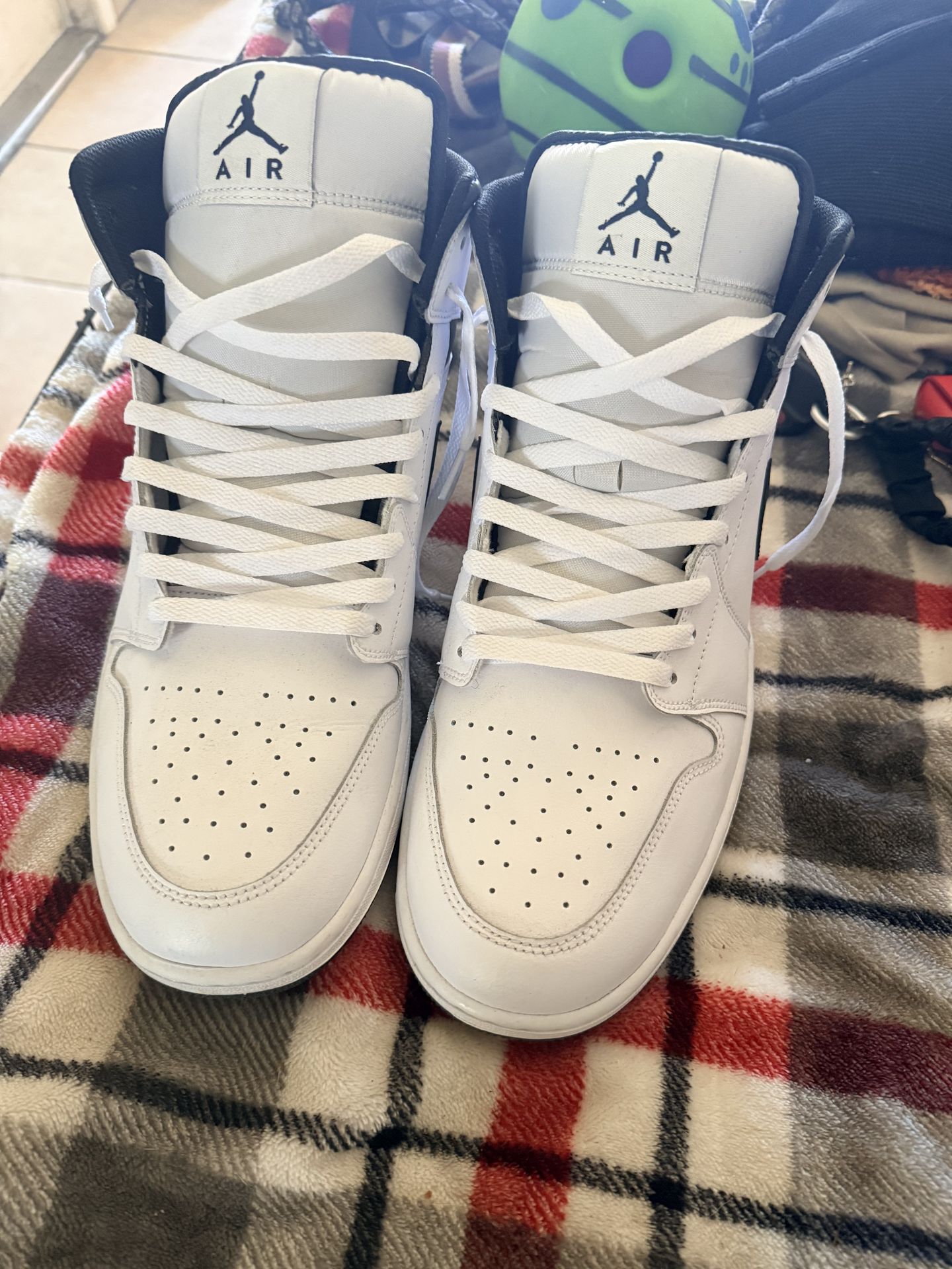 Nike Jordan’s 1’s